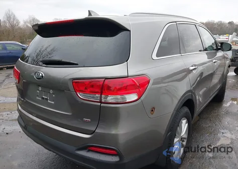 2018 Kia Sorento 2.4L Lx из США, поврежденный, VIN 5XYPG4A34JG427297